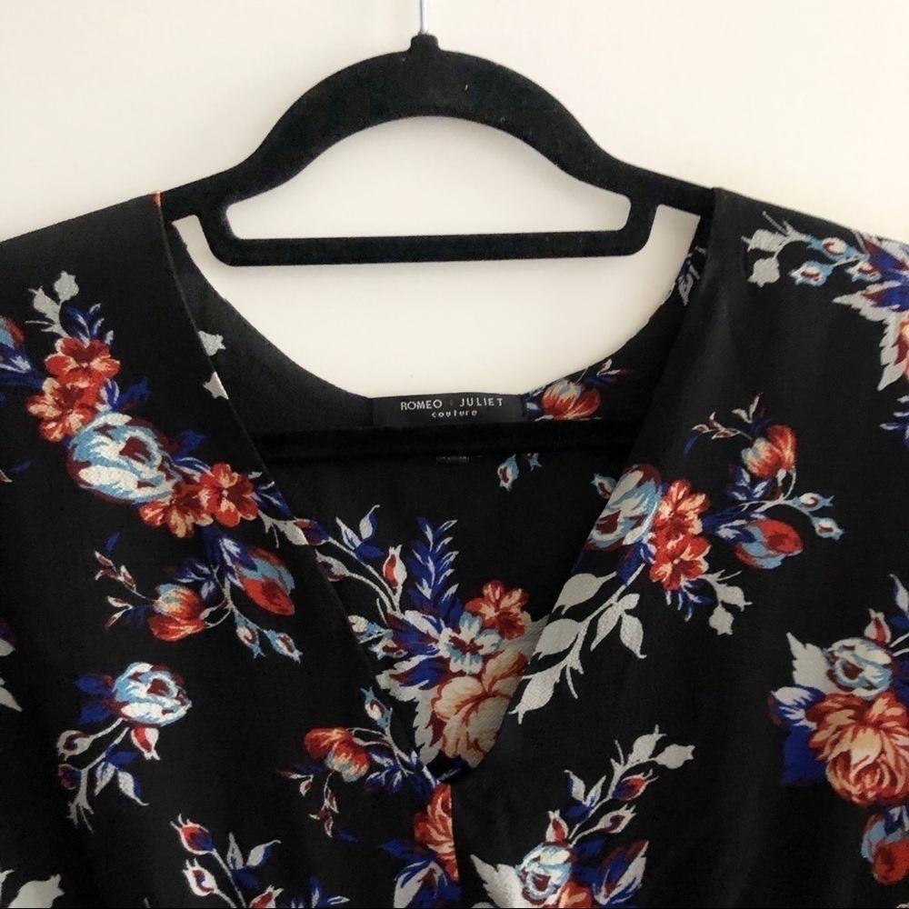 Romeo & Juliet Couture black floral mini dress - Picture 3 of 9